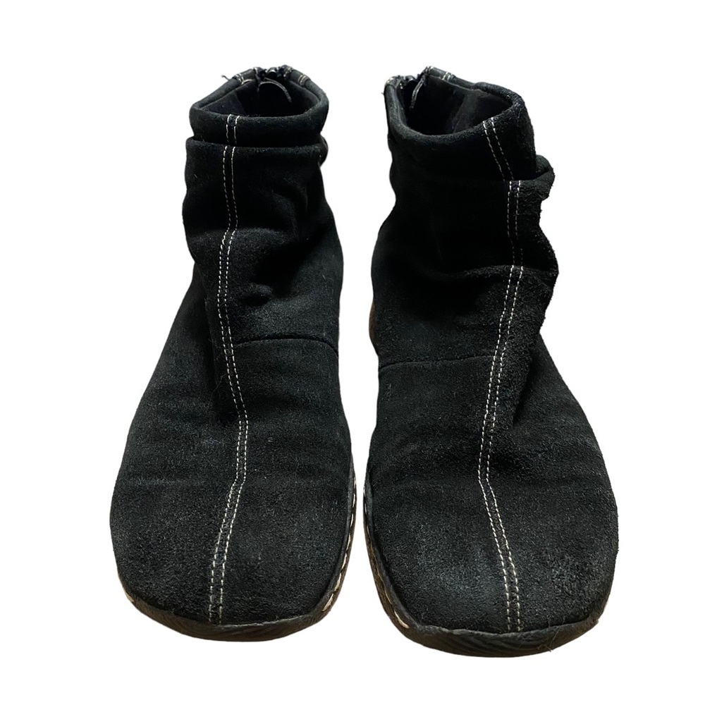 BareTraps Women's Kendra Black Leather Suede Chelsea Boots